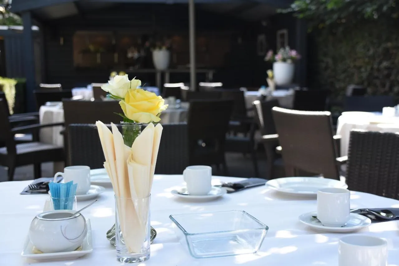 Hotel Restaurant La Sonnerie Son en Breugel 4*,